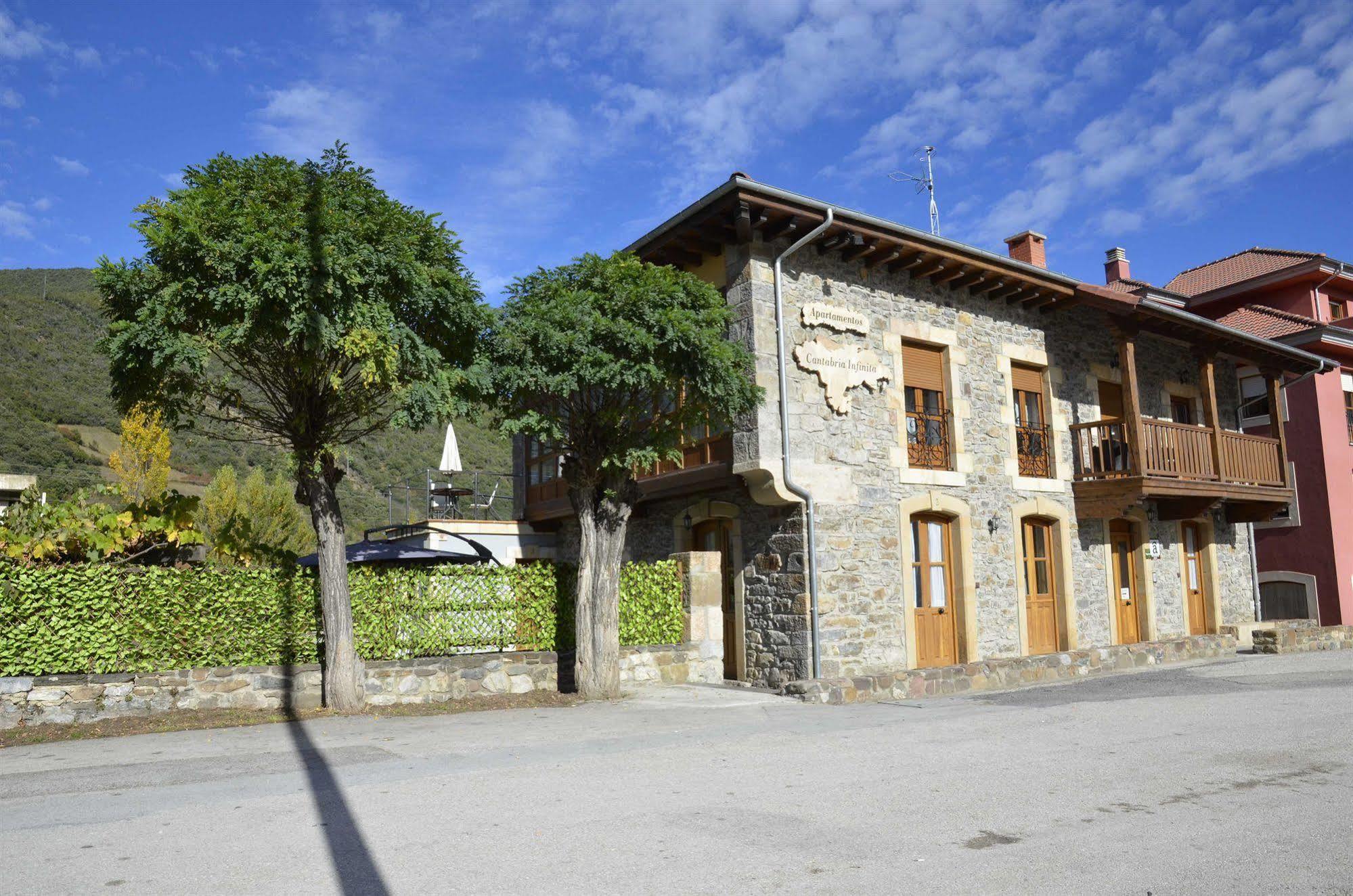 Apartamentos Spa Cantabria Infinita Cillorigo de Liebana Zewnętrze zdjęcie